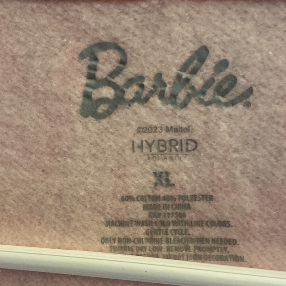 ⚓️NWOT Barbie Print All Over Pink Sweatshirt Women - Picture 4 of 4
